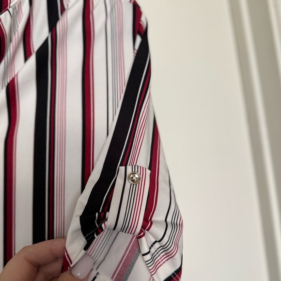 Women’s plus size top 1x red black white - Picture 4 of 6